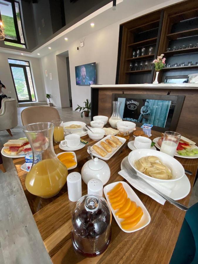 Hotel Axien Kazbegi Kültér fotó