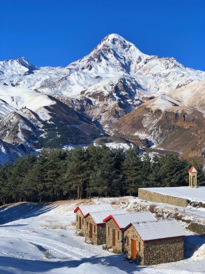 Hotel Axien Kazbegi Kültér fotó